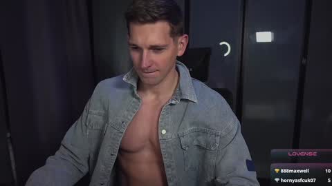 Snapshot of marcusdiamond chatting on 8, 2, 2025 Marcus Diamond online show from 8, 2, 2025