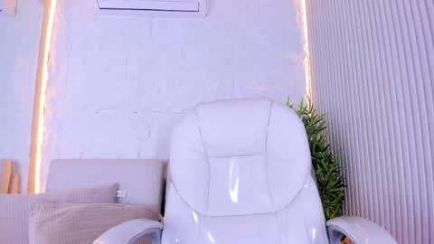 Snapshot of marelynsummer chatting on 8, 5, 2026 Marelyn online show from 8, 5, 2026