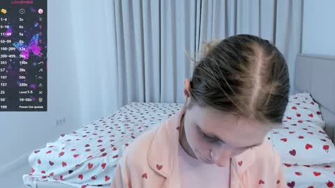 Snapshot of margheritaschultens chatting on 8, 4, 2026 Mia online show from 8, 4, 2026