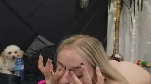 Snapshot of margot_robbie7 chatting on 9, 2, 2025 margot_robbie7 online show from 9, 2, 2025