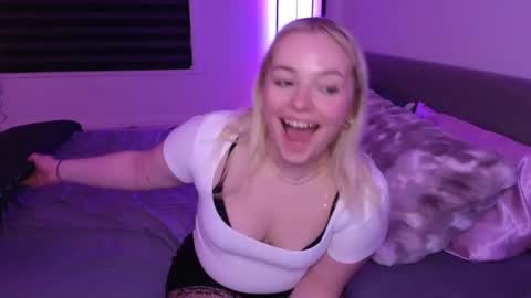 Snapshot of margot_robbie7 chatting on 10, 3, 2026 margot_robbie7 online show from 10, 3, 2026