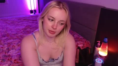 margot_robbie7 online show from 4, 6, 2026