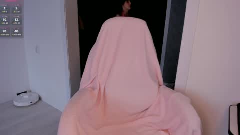 Snapshot of mari__anna chatting on 24, 4, 2026 PVT IS OPEN LOVES AND WE DONT HAVE LIMITS online show from 24, 4, 2026