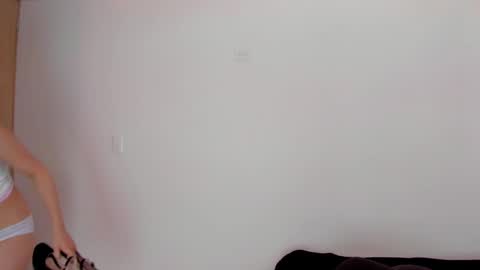 Snapshot of mari_mar69 chatting on 16, 1, 2025 mari_mar69 online show from 16, 1, 2025