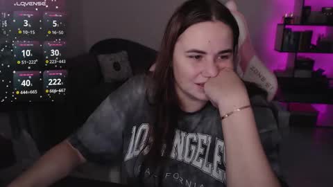 mari moore online show from 25, 11, 2025