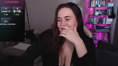 Snapshot of mari_moore7 chatting on 6, 4, 2026 mari moore online show from 6, 4, 2026