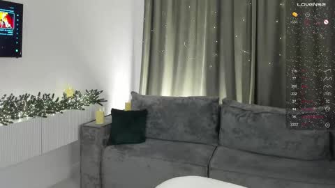 Snapshot of mari_nett chatting on 16, 12, 2024 mari_nett online show from 16, 12, 2024