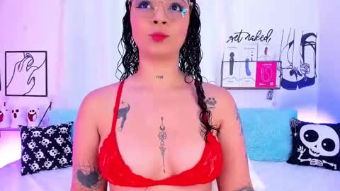 Snapshot of mari_sweett chatting on 21, 10, 2025 Mari Sweett online show from 21, 10, 2025