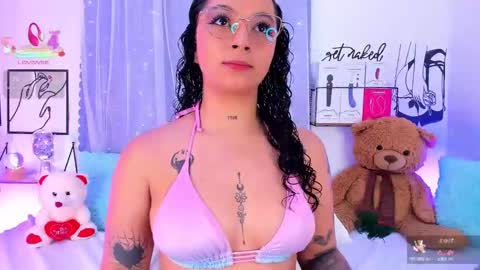 Snapshot of mari_sweett chatting on 4, 11, 2025 Mari Sweett online show from 4, 11, 2025