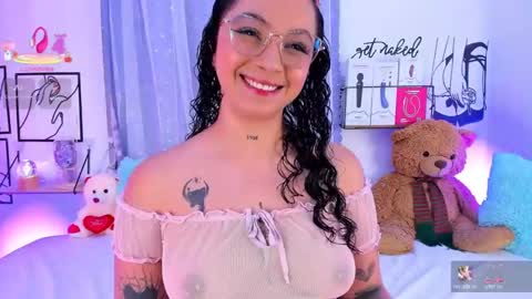 Snapshot of mari_sweett chatting on 15, 11, 2025 Mari Sweett online show from 15, 11, 2025