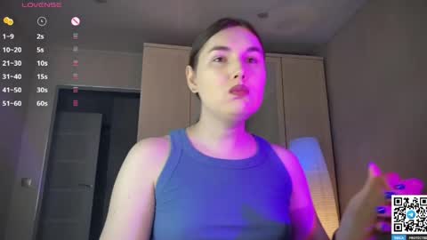 Snapshot of maria_bowie chatting on 5, 4, 2026 Maria online show from 5, 4, 2026