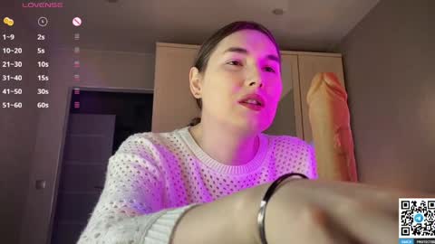 Snapshot of maria_bowie chatting on 10, 4, 2026 Maria online show from 10, 4, 2026