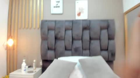 mariaa__fernanda online show from 18, 2, 2025