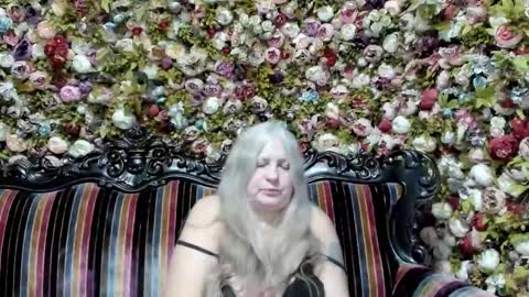 Snapshot of mariabelladonna chatting on 4, 12, 2025 Maria online show from 4, 12, 2025