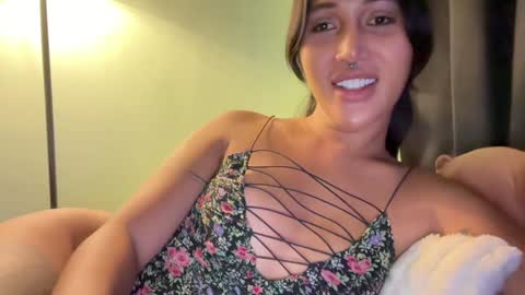 Snapshot of mariafatale_00 chatting on 8, 1, 2025 Maria online show from 8, 1, 2025