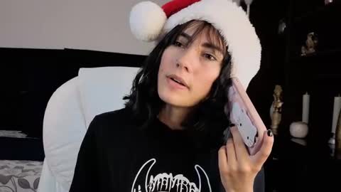 Snapshot of mariagh_ chatting on 9, 11, 2025 Maria online show from 9, 11, 2025