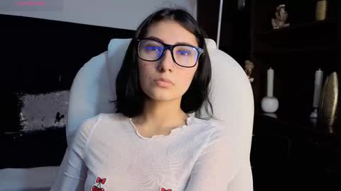 Snapshot of mariagh_ chatting on 13, 11, 2025 Maria online show from 13, 11, 2025