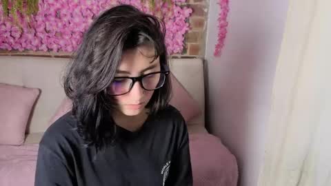 Snapshot of mariagh_ chatting on 1, 4, 2026 Maria online show from 1, 4, 2026