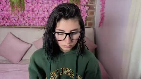 Snapshot of mariagh_ chatting on 6, 4, 2026 Maria online show from 6, 4, 2026