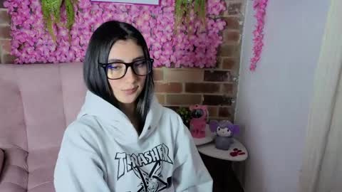 Snapshot of mariagh_ chatting on 8, 4, 2026 Maria online show from 8, 4, 2026