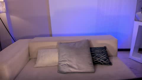 MARIA HERRERA  online show from 22, 2, 2026