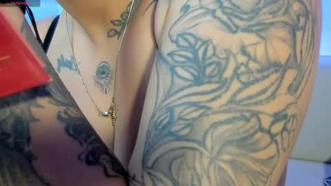 Snapshot of mariaherrera_ chatting on 18, 4, 2026 MARIA HERRERA online show from 18, 4, 2026