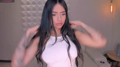 MARIA HERRERA  online show from 11, 7, 2026