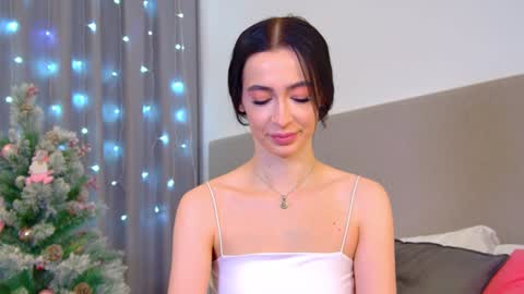 Snapshot of mariamenson chatting on 17, 12, 2024 MariaMenson online show from 17, 12, 2024