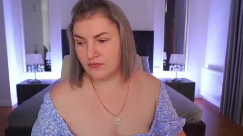 Snapshot of mariamouur chatting on 16, 7, 2026 Mari online show from 16, 7, 2026
