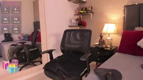 Snapshot of mariana_c chatting on 11, 9, 2025 Mar y online show from 11, 9, 2025