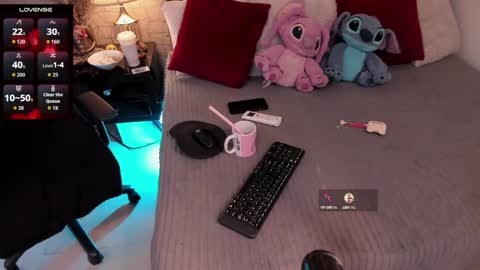 Snapshot of mariana_c chatting on 3, 10, 2025 Mar y online show from 3, 10, 2025