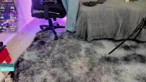 Snapshot of mariana_c chatting on 8, 11, 2025 Mar y online show from 8, 11, 2025