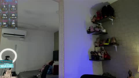 Snapshot of mariana_c chatting on 14, 11, 2025 Mar y online show from 14, 11, 2025