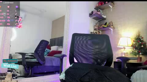 Snapshot of mariana_c chatting on 27, 11, 2025 Mar y online show from 27, 11, 2025