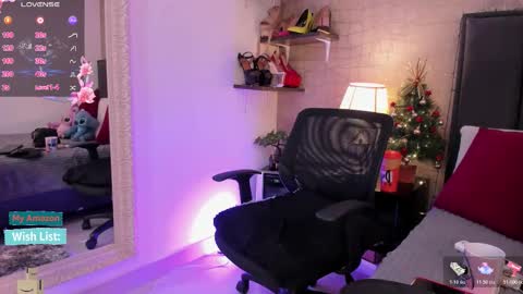 Snapshot of mariana_c chatting on 2, 12, 2025 Mar y online show from 2, 12, 2025