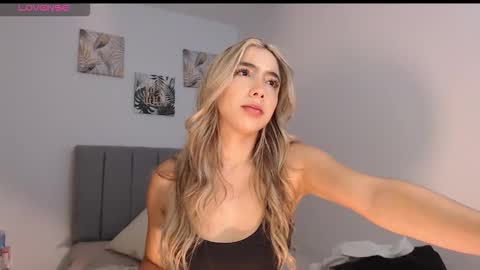 Snapshot of mariana_es chatting on 14, 3, 2026 Mariana online show from 14, 3, 2026