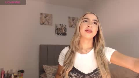 Snapshot of mariana_es chatting on 28, 3, 2026 Mariana online show from 28, 3, 2026