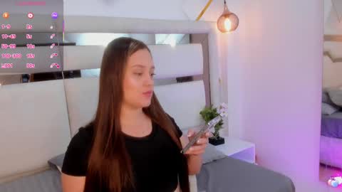 Snapshot of mariana_jhones_ chatting on 12, 9, 2025 Mariana online show from 12, 9, 2025