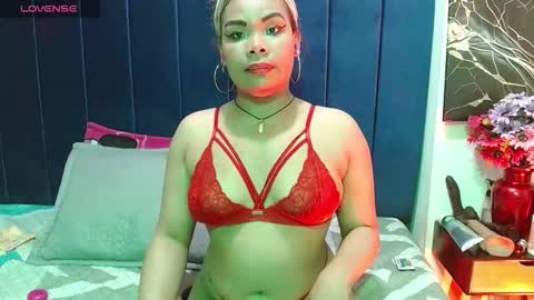Snapshot of mariana_star1 chatting on 8, 11, 2025 mariana_star1 online show from 8, 11, 2025