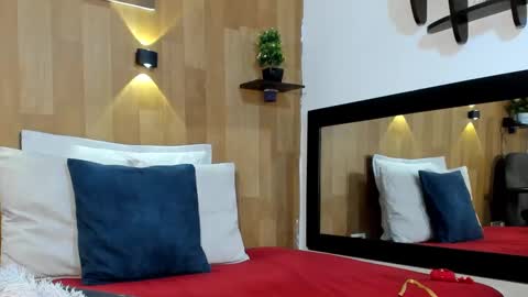 Mariana Angel online show from 3, 10, 2025