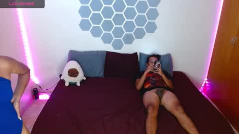 Snapshot of marianaandlian chatting on 6, 10, 2025 marianaandlian online show from 6, 10, 2025