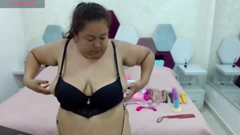 Snapshot of marianabbw_ chatting on 12, 1, 2025 mariana online show from 12, 1, 2025