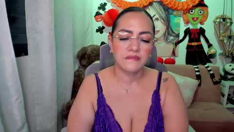 Snapshot of marianalopez81 chatting on 31, 10, 2025 Mariana Lopez online show from 31, 10, 2025
