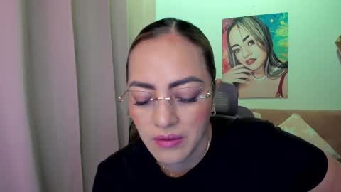 Snapshot of marianalopez81 chatting on 15, 12, 2025 Mariana Lopez online show from 15, 12, 2025