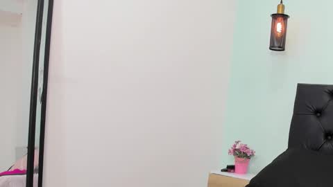 Marianee Rousse  online show from 1, 11, 2025