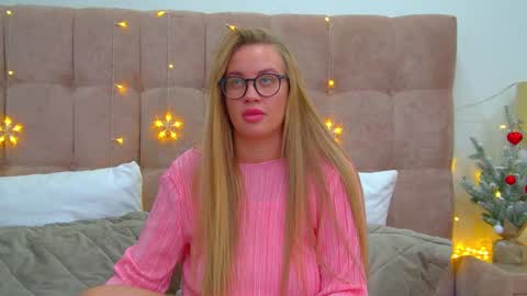 Snapshot of marianeumann chatting on 28, 12, 2024 Maria online show from 28, 12, 2024