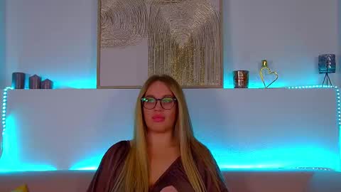 Snapshot of marianeumann chatting on 1, 3, 2025 Maria online show from 1, 3, 2025