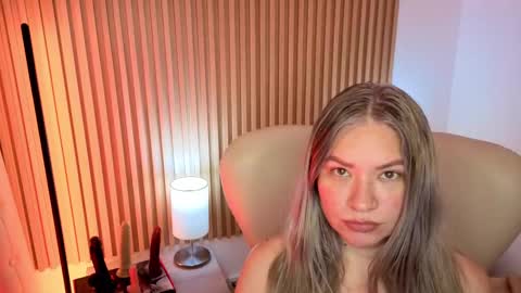 Marian Love  online show from 29, 9, 2025