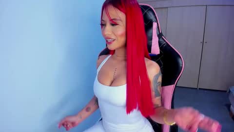 M A R I A N E online show from 15, 11, 2025