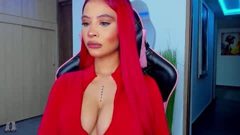 M A R I A N E online show from 30, 11, 2025